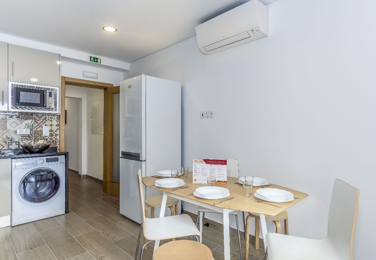 Casa em Faro - FLH Faro Central House with Terrace Casa em Faro - FLH Faro Central House with Terrace