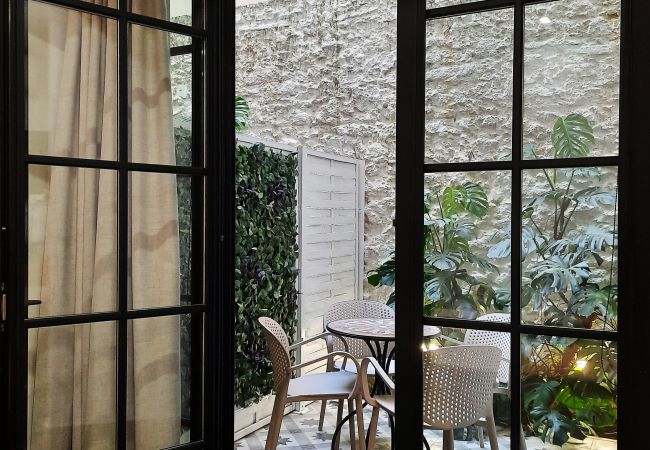 Apartamento em Lisboa - FLH Lapa Design Apartment with Terrace Apartamento em Lisboa - FLH Lapa Design Apartment with Terrace