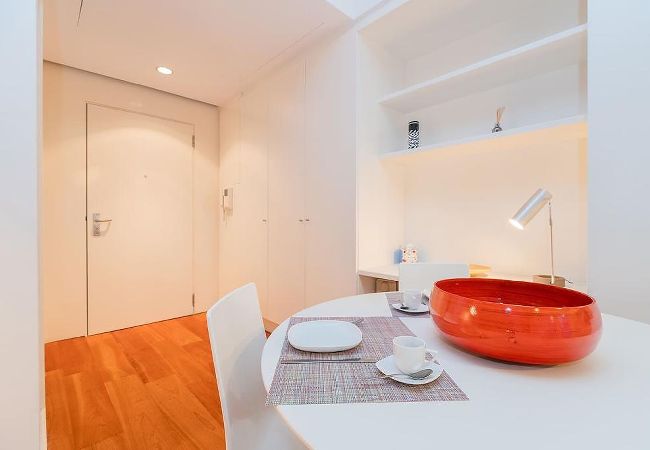 Estúdio em Lisboa - FLH S. Bento Foldable Color Studio Estúdio em Lisboa - FLH S. Bento Foldable Color Studio