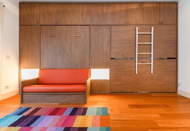 Estúdio em Lisboa - FLH S. Bento Foldable Color Studio Estúdio em Lisboa - FLH S. Bento Foldable Color Studio