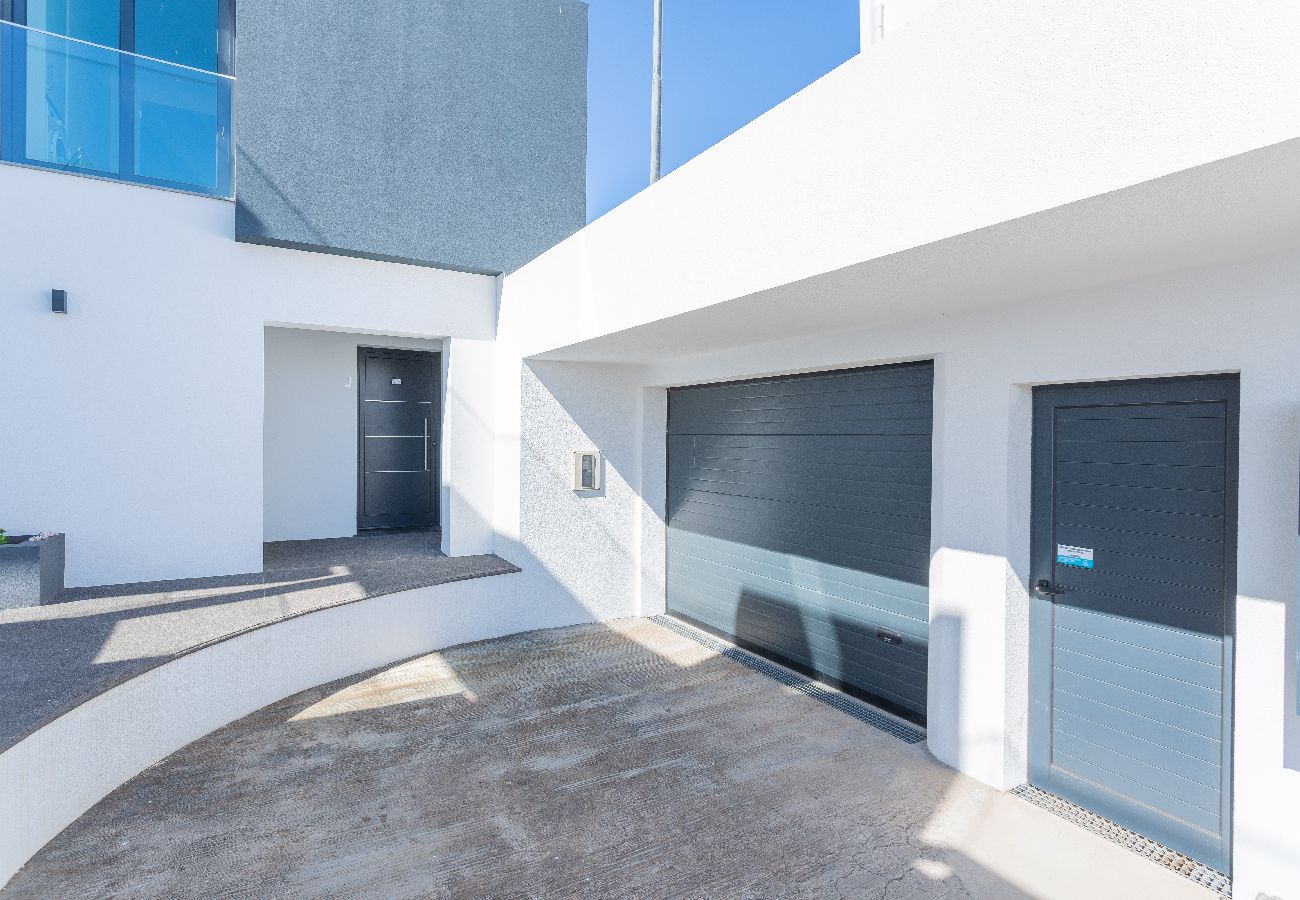 Apartamento em Santa Cruz - FLH Fantastic Ocean View with Balcony Apartamento em Santa Cruz - FLH Fantastic Ocean View with Balcony