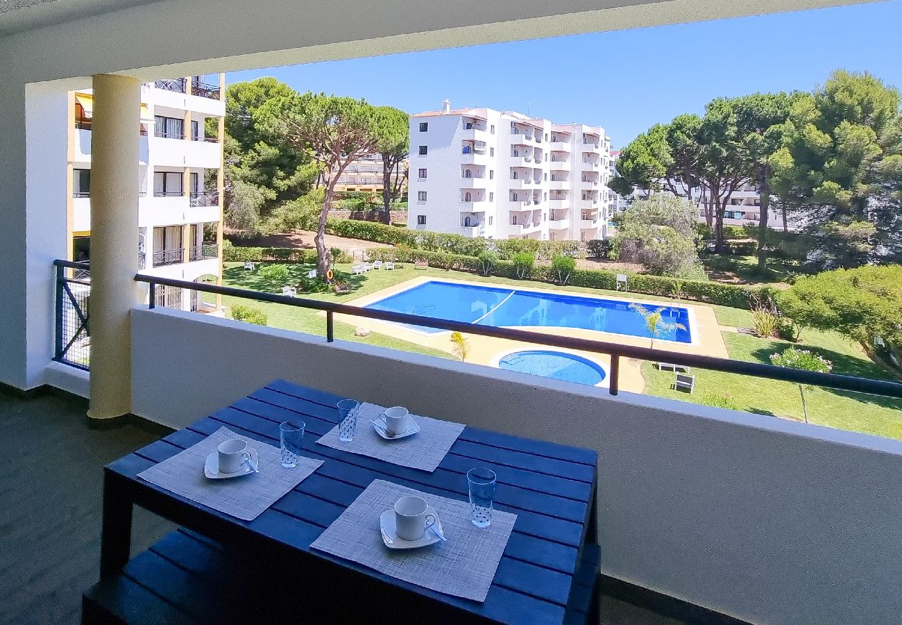 Apartamento em Vilamoura - FLH Vilamoura Summer Flat with Pool Apartamento em Vilamoura - FLH Vilamoura Summer Flat with Pool