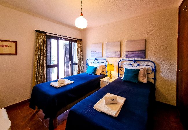 Apartamento em Monte Gordo - FLH Monte Gordo Family Flat with Terrace Apartamento em Monte Gordo - FLH Monte Gordo Family Flat with Terrace