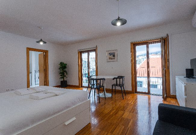 Estúdio em Funchal - FLH Funchal Studio with Balcony Estúdio em Funchal - FLH Funchal Studio with Balcony