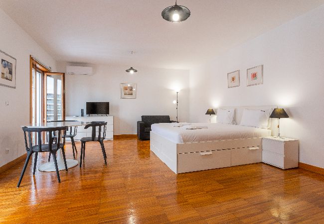 Estúdio em Funchal - FLH Funchal Studio with Balcony Estúdio em Funchal - FLH Funchal Studio with Balcony