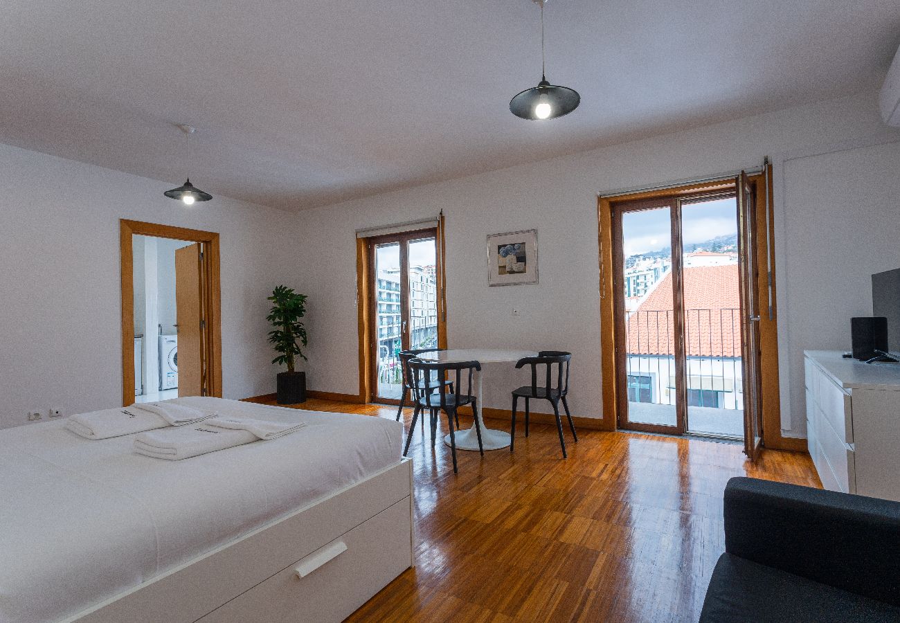 Estúdio em Funchal - FLH Funchal Studio with Balcony Estúdio em Funchal - FLH Funchal Studio with Balcony