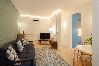 Apartamento em Lisboa - FLH Lapa Apartment with Interior Pateo
