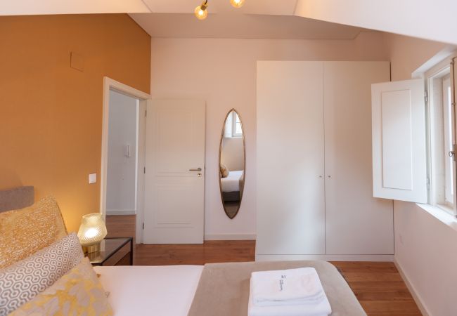 Apartamento em Lisboa - FLH Portas do Sol Duplex with Terrace Apartamento em Lisboa - FLH Portas do Sol Duplex with Terrace