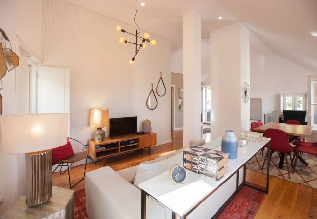 Apartamento em Lisboa - FLH Portas do Sol Duplex with Terrace Apartamento em Lisboa - FLH Portas do Sol Duplex with Terrace