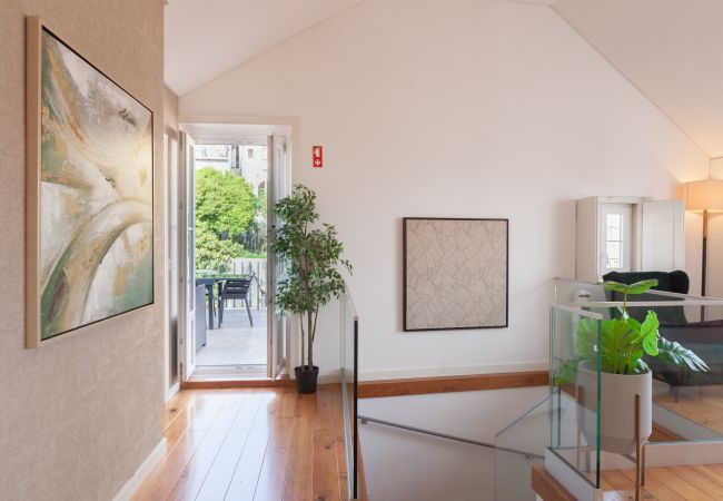 Apartamento em Lisboa - FLH Portas do Sol Duplex with Terrace Apartamento em Lisboa - FLH Portas do Sol Duplex with Terrace