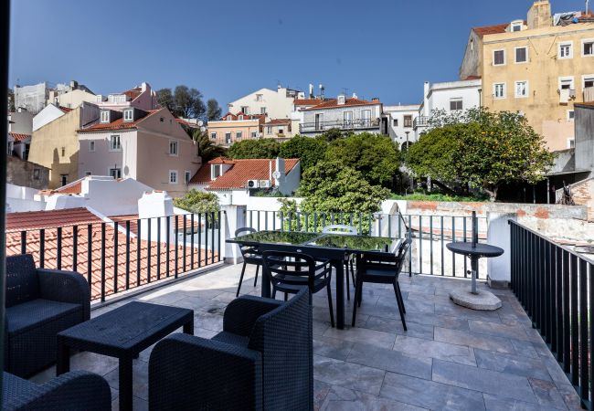 Apartamento em Lisboa - FLH Portas do Sol Duplex with Terrace Apartamento em Lisboa - FLH Portas do Sol Duplex with Terrace