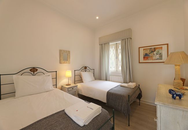 Casa em Vila Nova de Gaia - FLH Porto Golf & Beach front House with Pool Casa em Vila Nova de Gaia - FLH Porto Golf & Beach front House with Pool