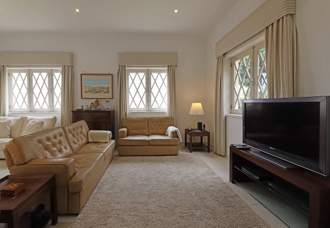 Casa em Vila Nova de Gaia - FLH Porto Golf & Beach front House with Pool Casa em Vila Nova de Gaia - FLH Porto Golf & Beach front House with Pool