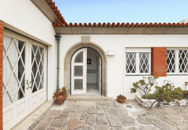 Casa em Vila Nova de Gaia - FLH Porto Golf & Beach front House with Pool Casa em Vila Nova de Gaia - FLH Porto Golf & Beach front House with Pool