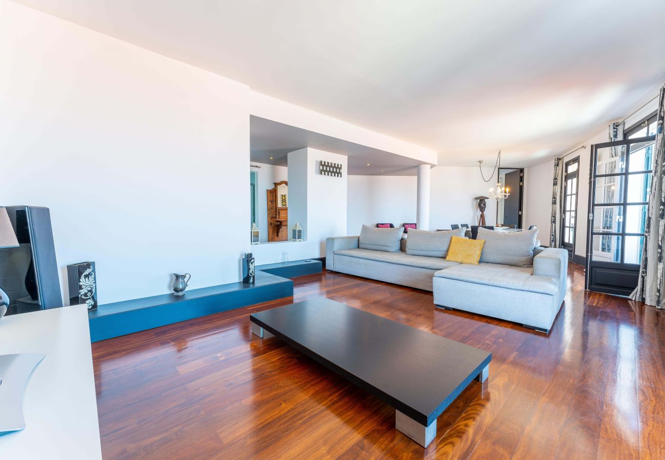 Apartamento em Funchal - FLH Funchal Artistic Apartment with Balcony Apartamento em Funchal - FLH Funchal Artistic Apartment with Balcony