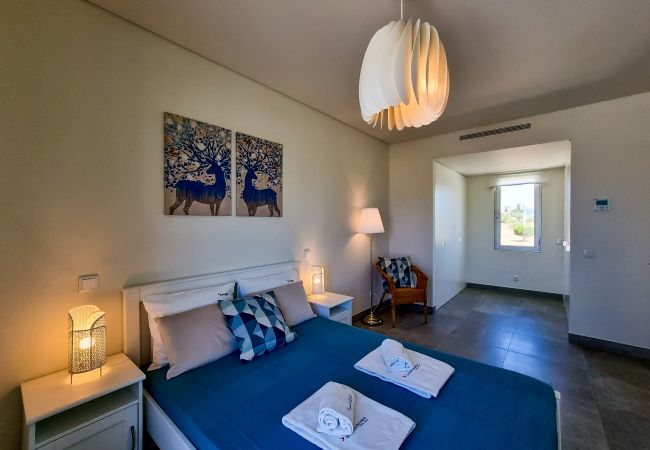 Apartamento em Quarteira - FLH Vilamoura Duplex with Terrace & Pool Apartamento em Quarteira - FLH Vilamoura Duplex with Terrace & Pool