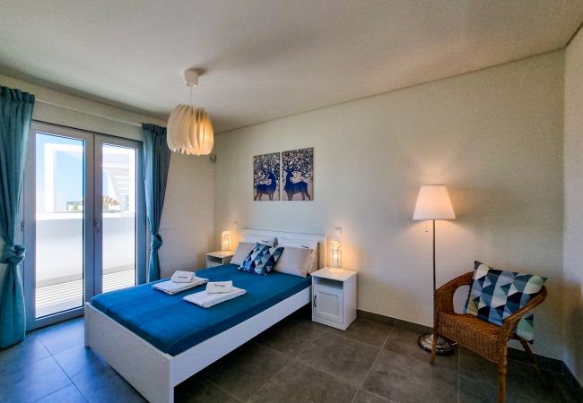 Apartamento em Quarteira - FLH Vilamoura Duplex with Terrace & Pool Apartamento em Quarteira - FLH Vilamoura Duplex with Terrace & Pool