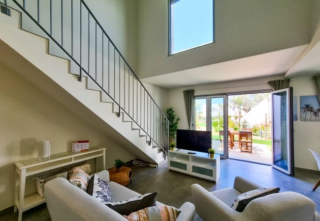 Apartamento em Quarteira - FLH Vilamoura Duplex with Terrace & Pool Apartamento em Quarteira - FLH Vilamoura Duplex with Terrace & Pool