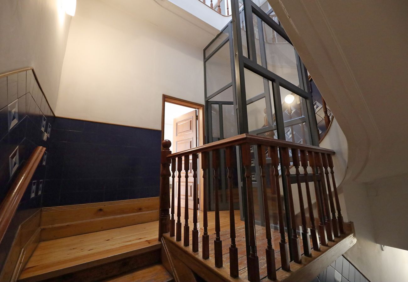 Apartamento em Porto - FLH Porto Classic Apartment with Terrace & Parking Apartamento em Porto - FLH Porto Classic Apartment with Terrace & Parking