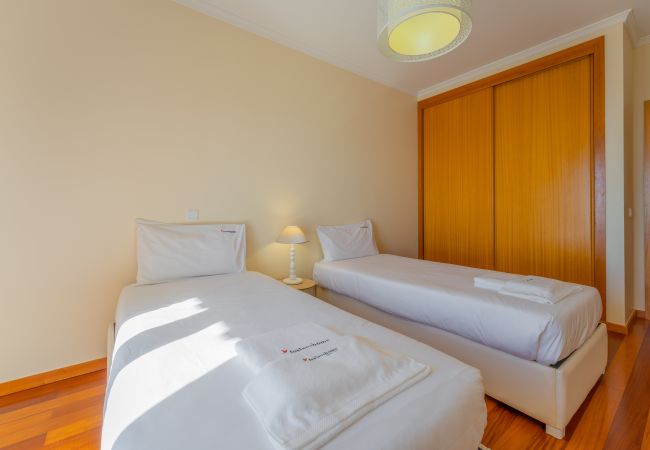 Apartamento em Santa Cruz - FLH Garajau Fantastic Ocean View with Balcony Apartamento em Santa Cruz - FLH Garajau Fantastic Ocean View with Balcony