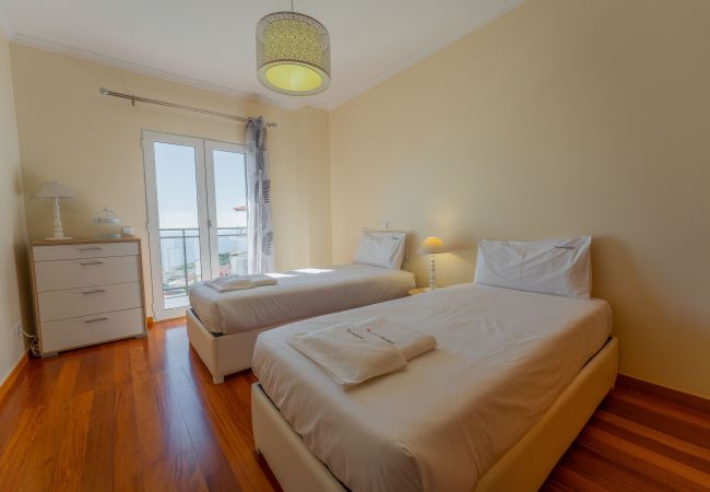Apartamento em Santa Cruz - FLH Garajau Fantastic Ocean View with Balcony Apartamento em Santa Cruz - FLH Garajau Fantastic Ocean View with Balcony