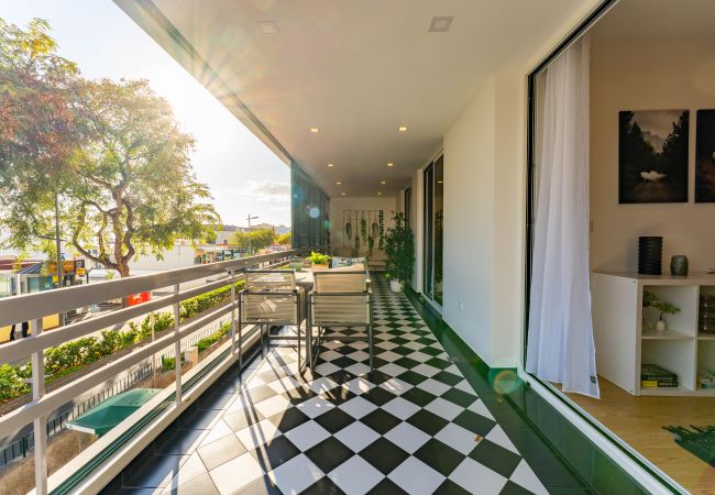Apartamento em Funchal - FLH Funchal Spacious Apartment with Balcony Apartamento em Funchal - FLH Funchal Spacious Apartment with Balcony