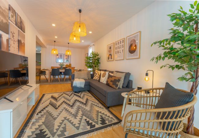 Apartamento em Funchal - FLH Funchal Spacious Apartment with Balcony Apartamento em Funchal - FLH Funchal Spacious Apartment with Balcony