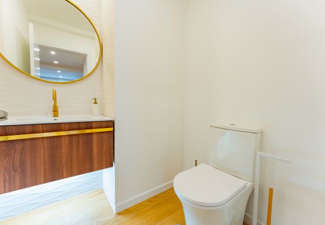 Apartamento em Funchal - FLH Funchal Spacious Apartment with Balcony Apartamento em Funchal - FLH Funchal Spacious Apartment with Balcony