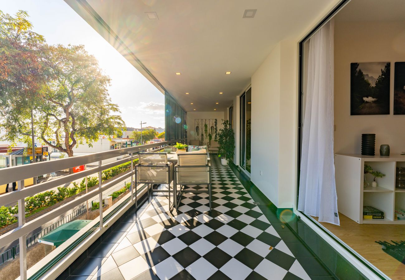 Apartamento em Funchal - FLH Funchal Spacious Apartment with Balcony Apartamento em Funchal - FLH Funchal Spacious Apartment with Balcony