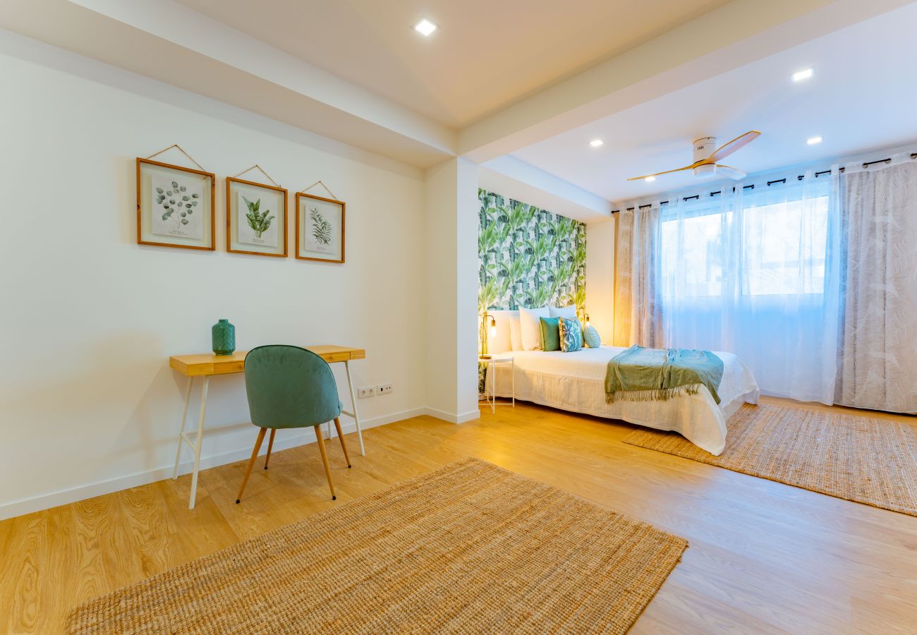 Apartamento em Funchal - FLH Funchal Spacious Apartment with Balcony Apartamento em Funchal - FLH Funchal Spacious Apartment with Balcony