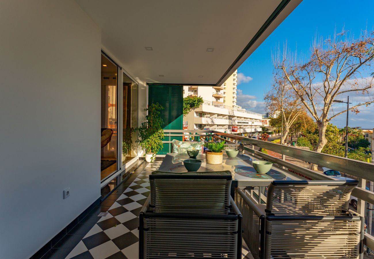 Apartamento em Funchal - FLH Funchal Spacious Apartment with Balcony Apartamento em Funchal - FLH Funchal Spacious Apartment with Balcony