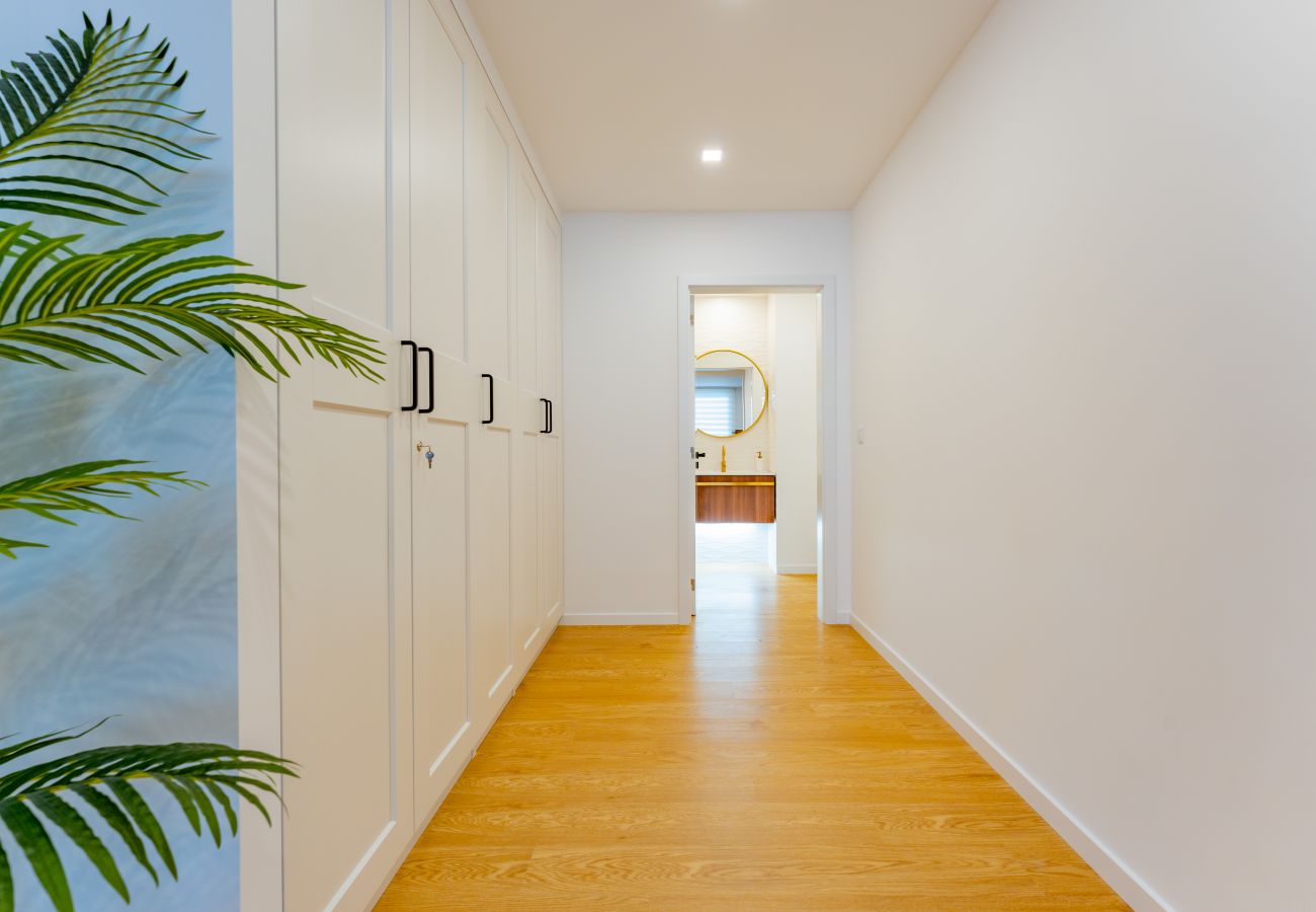 Apartamento em Funchal - FLH Funchal Spacious Apartment with Balcony Apartamento em Funchal - FLH Funchal Spacious Apartment with Balcony