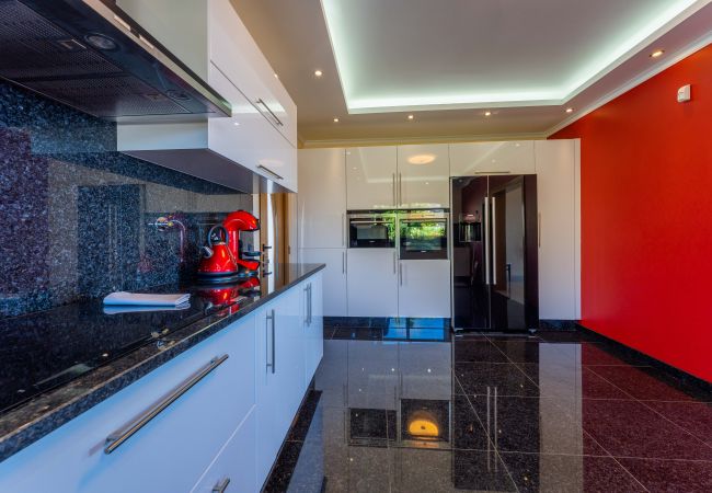 Casa em Funchal - FLH Funchal House with Sea View Casa em Funchal - FLH Funchal House with Sea View