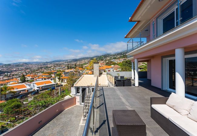 Casa em Funchal - FLH Funchal House with Sea View Casa em Funchal - FLH Funchal House with Sea View
