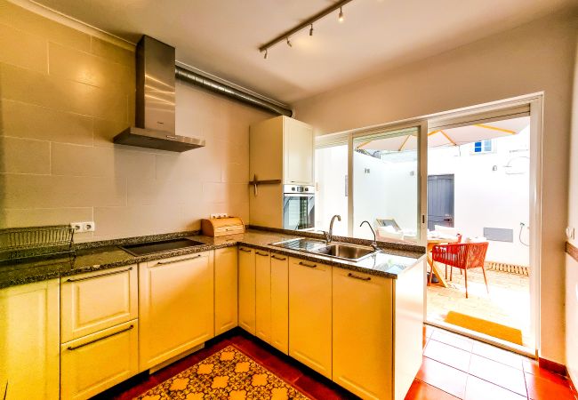 Casa em Tavira - FLH Tavira Central Town House with Terrace & Rooft Casa em Tavira - FLH Tavira Central Town House with Terrace & Rooft