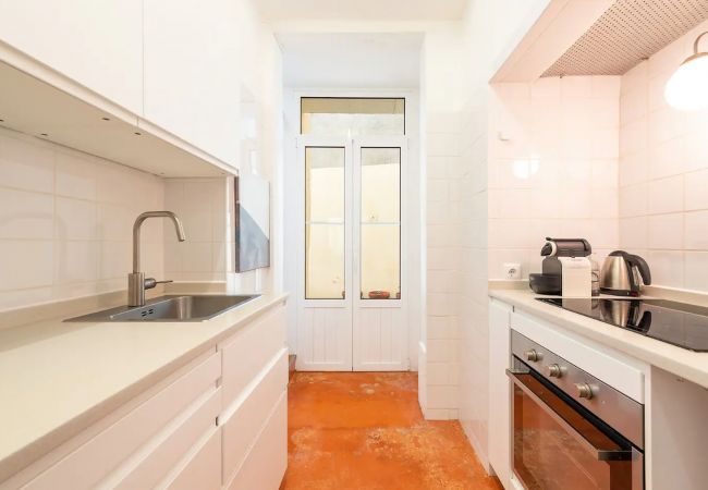Apartamento em Lisboa - FLH Castle Hill Apartment With Sunny Pateo Apartamento em Lisboa - FLH Castle Hill Apartment With Sunny Pateo
