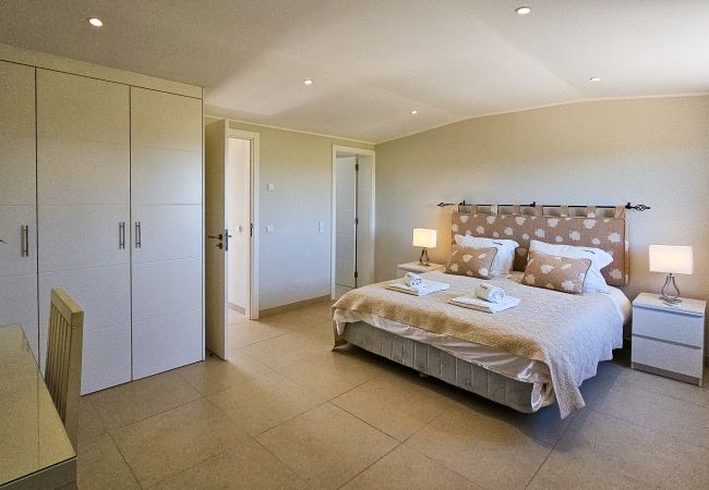 Casa em Vale do Lobo - FLH Quinta das Salinas Triplex with Terrace & Pool Casa em Vale do Lobo - FLH Quinta das Salinas Triplex with Terrace & Pool