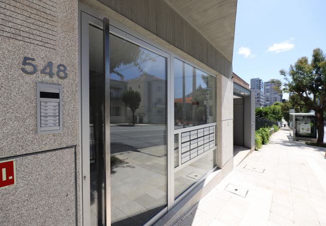 Apartamento em Porto - FLH Boavista Woody Duplex III Apartamento em Porto - FLH Boavista Woody Duplex III