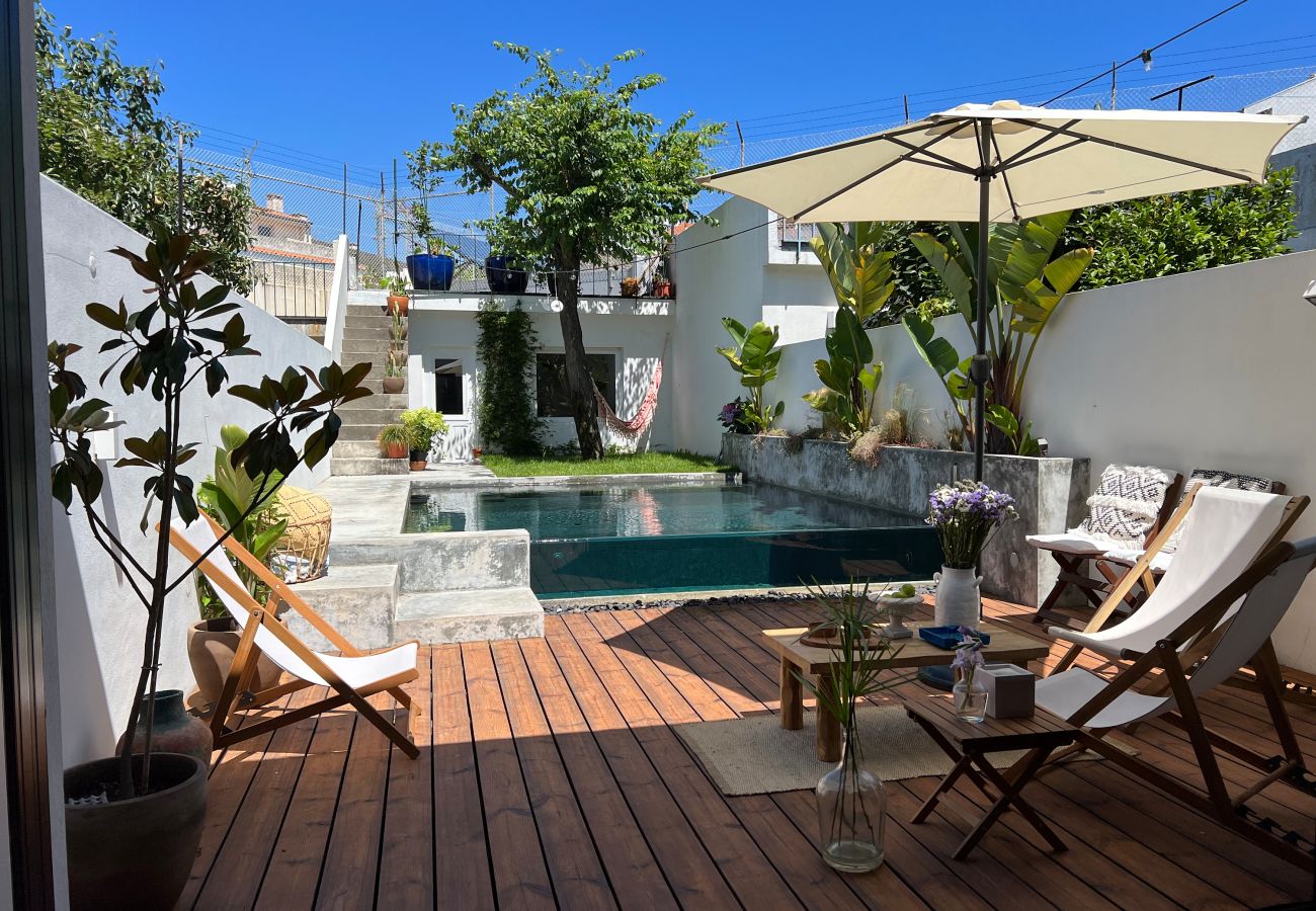 Casa em Porto - FLH Secluded Porto Haven with Pool