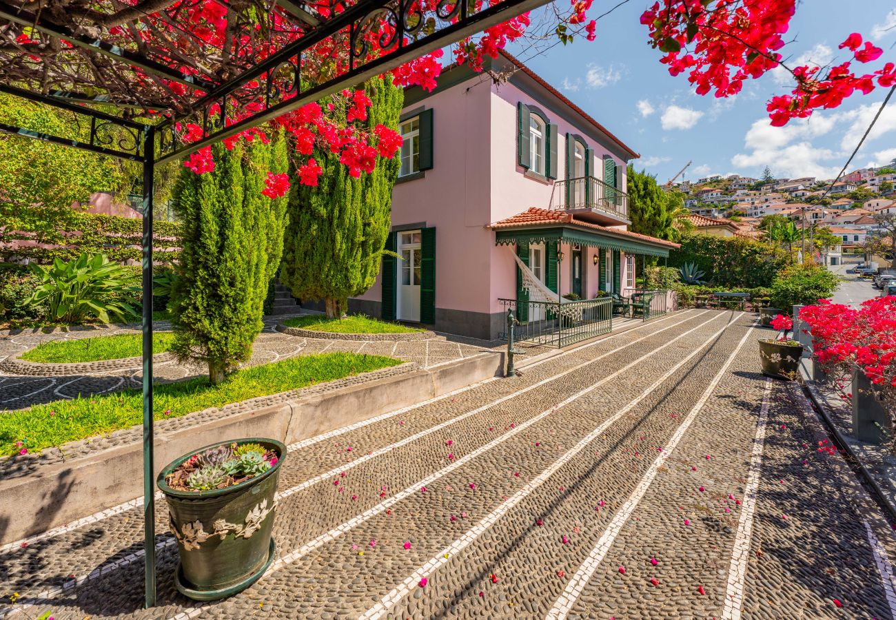 Casa em Funchal - FLH Funchal Casa do Carvalhal Casa em Funchal - FLH Funchal Casa do Carvalhal
