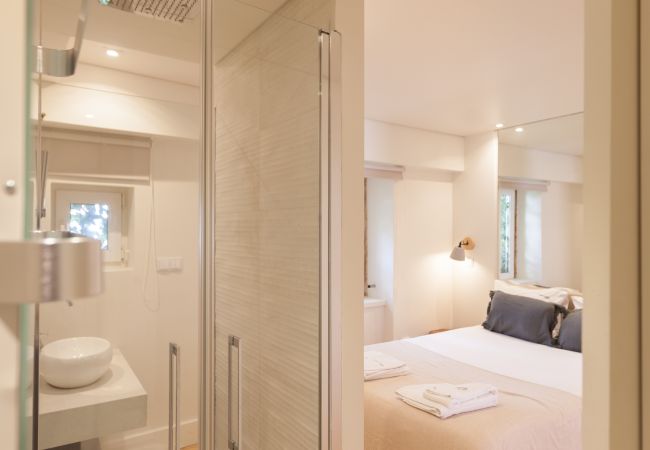 Apartamento em Lisboa - FLH Príncipe Real Minimalist Retreat Apartamento em Lisboa - FLH Príncipe Real Minimalist Retreat