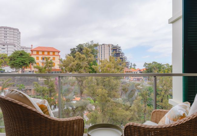 Apartamento em Funchal - FLH Funchal Balcony Apartment with City View