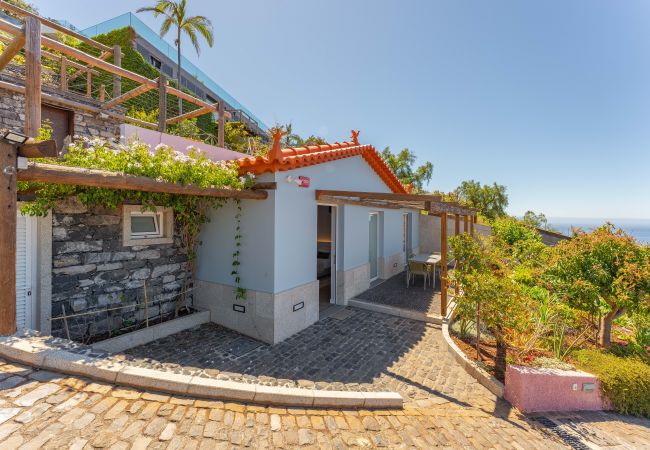 Casa em Funchal - FLH Funchal Studio Blue View Gardens