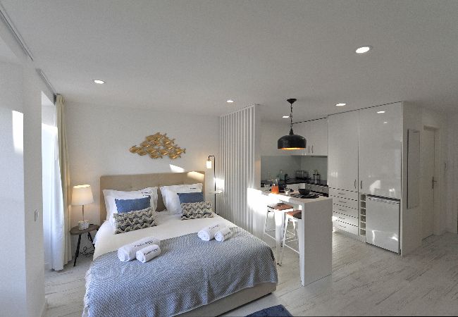 Studio in Vila Nova de Gaia - Oporto Wine Cellars Luxury Apartment I