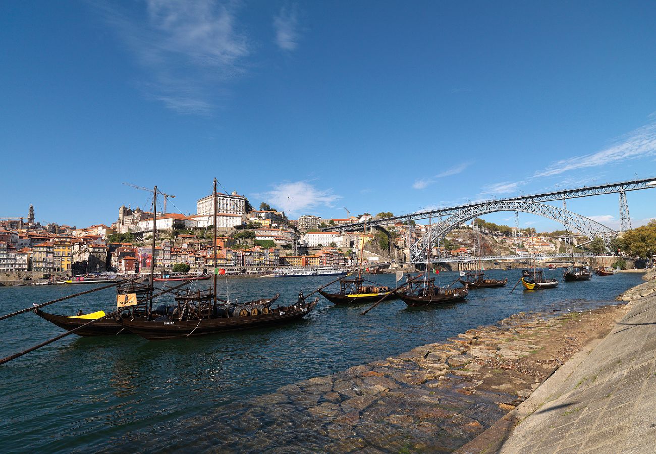 Apartment in Vila Nova de Gaia - FLH Oporto Wine Cellars Luxury Apartment II Apartment in Vila Nova de Gaia - FLH Oporto Wine Cellars Luxury Apartment II
