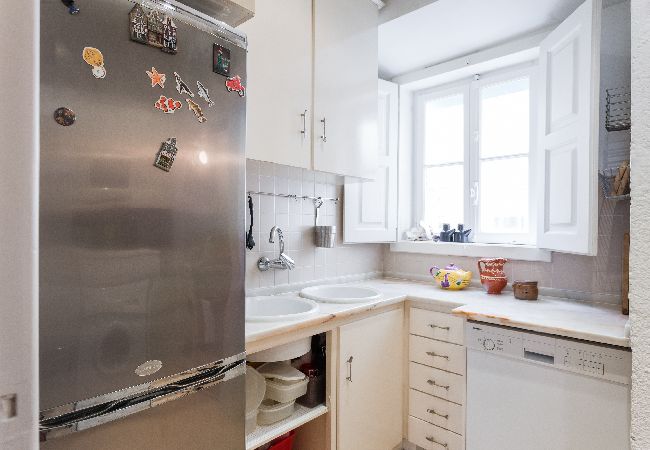 Apartment in Lisbon - FLH Janelas Verdes Charming Flat Apartment in Lisbon - FLH Janelas Verdes Charming Flat