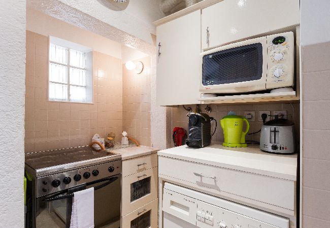 Apartment in Lisbon - FLH Janelas Verdes Charming Flat Apartment in Lisbon - FLH Janelas Verdes Charming Flat