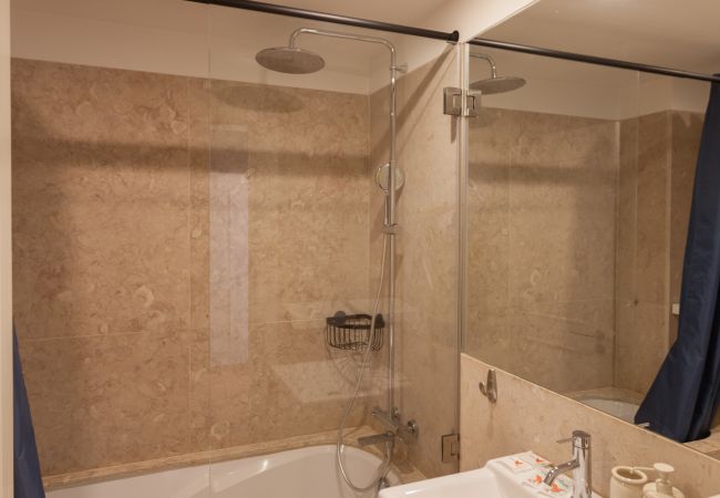 Apartment in Lisbon - FLH Liberdade Spacious Apartment with Parking Apartment in Lisbon - FLH Liberdade Spacious Apartment with Parking