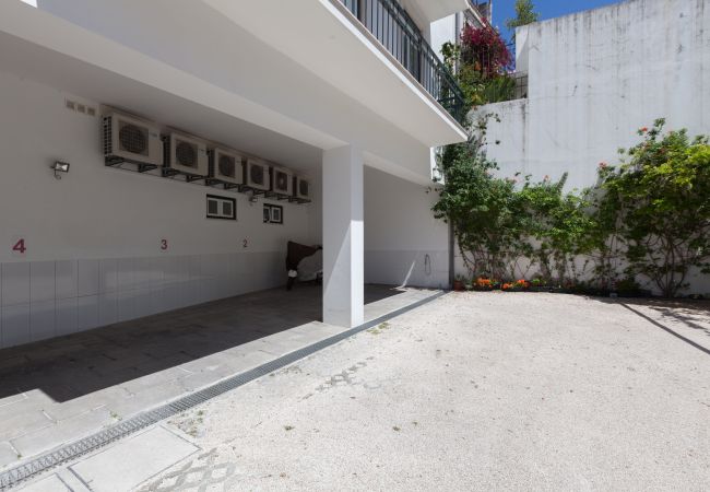 Apartment in Lisbon - FLH Liberdade Spacious Apartment with Parking Apartment in Lisbon - FLH Liberdade Spacious Apartment with Parking