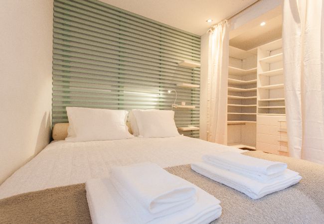 Apartment in Lisbon - FLH Bairro Alto Loft with Sunny Terrace Apartment in Lisbon - FLH Bairro Alto Loft with Sunny Terrace